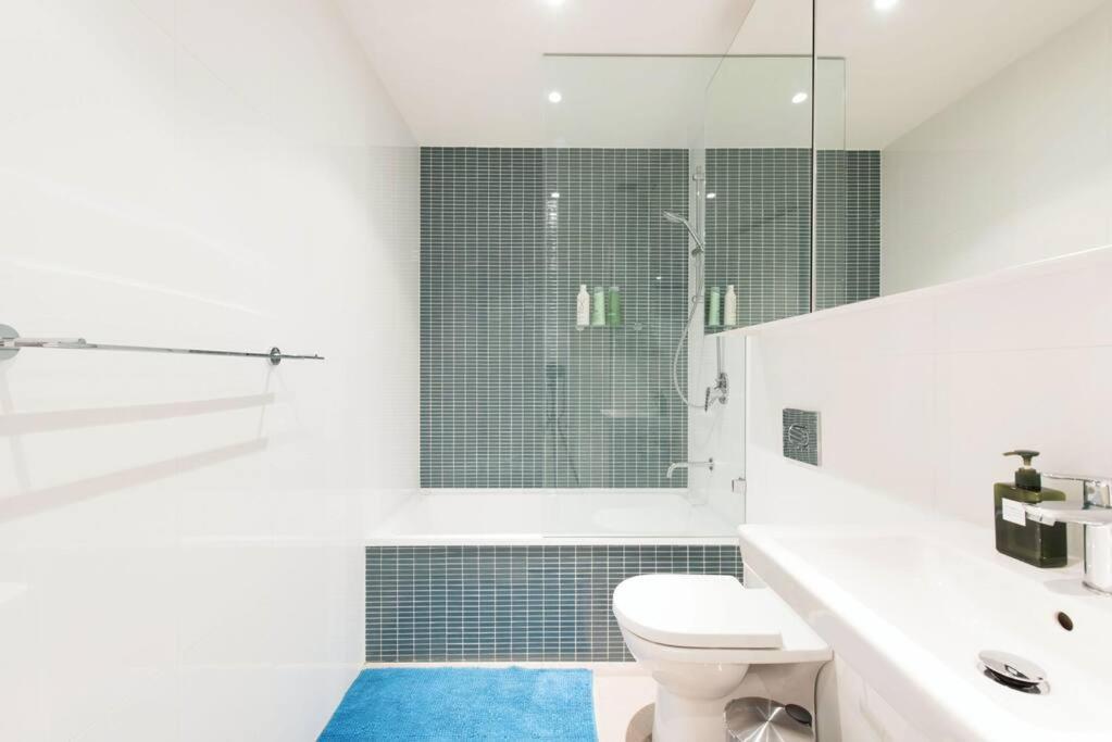 Urban Gem Sancturay - Central, Calm, Comfort Apartment Sydney